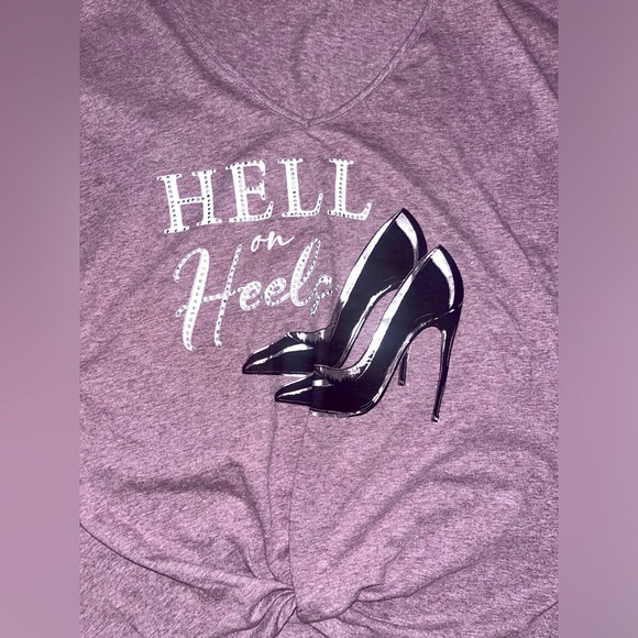 Chic Mauve Graphic Tee - Short Sleeve - Picture 2 of 3